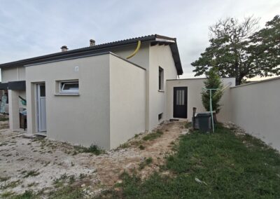 Pose d'enduit de façade à Vienne