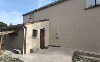 Maison neuve sous-traitance CMI — finition bicolore